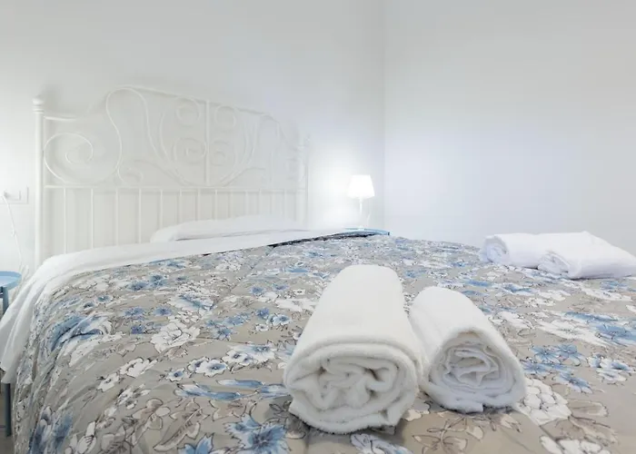 Andreini, By Short Holidays アパート